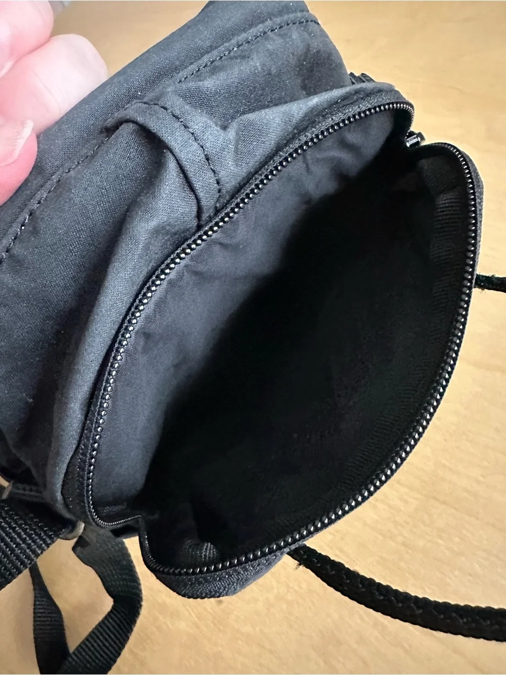 Fjallraven Kanken Sling in Black
